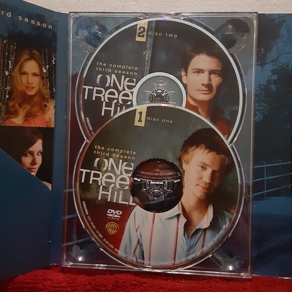 One Tree Hill – Season 3 – (DVD) - Picture 7 of 9